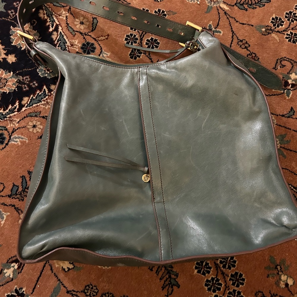 Hobo shoulder bag